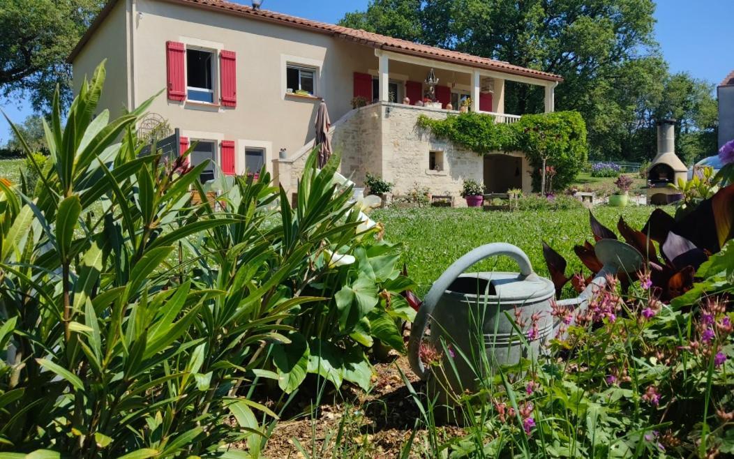 Le Colombie Gouleme Bed & Breakfast Concores Exterior foto